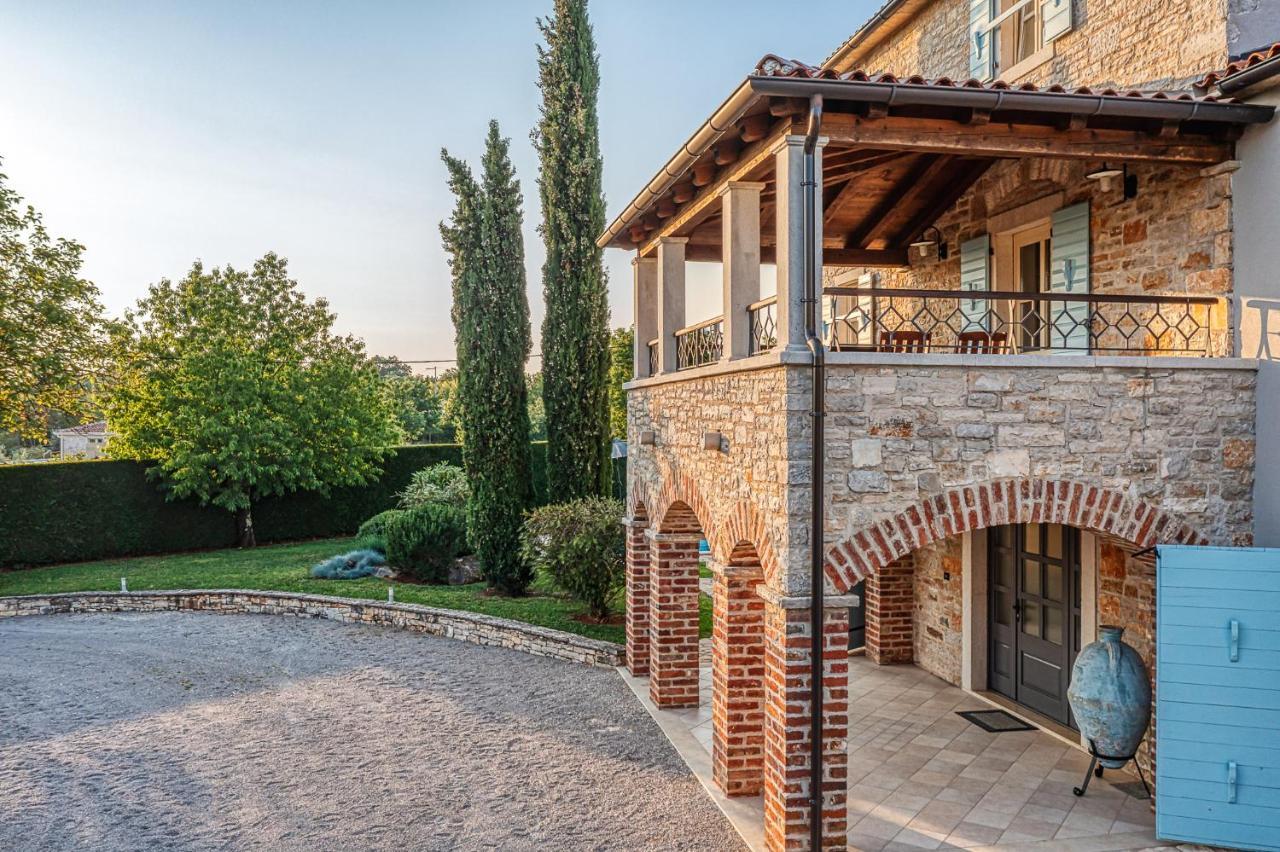 Villa Paolina With Hot Tub Višnjan Exteriör bild