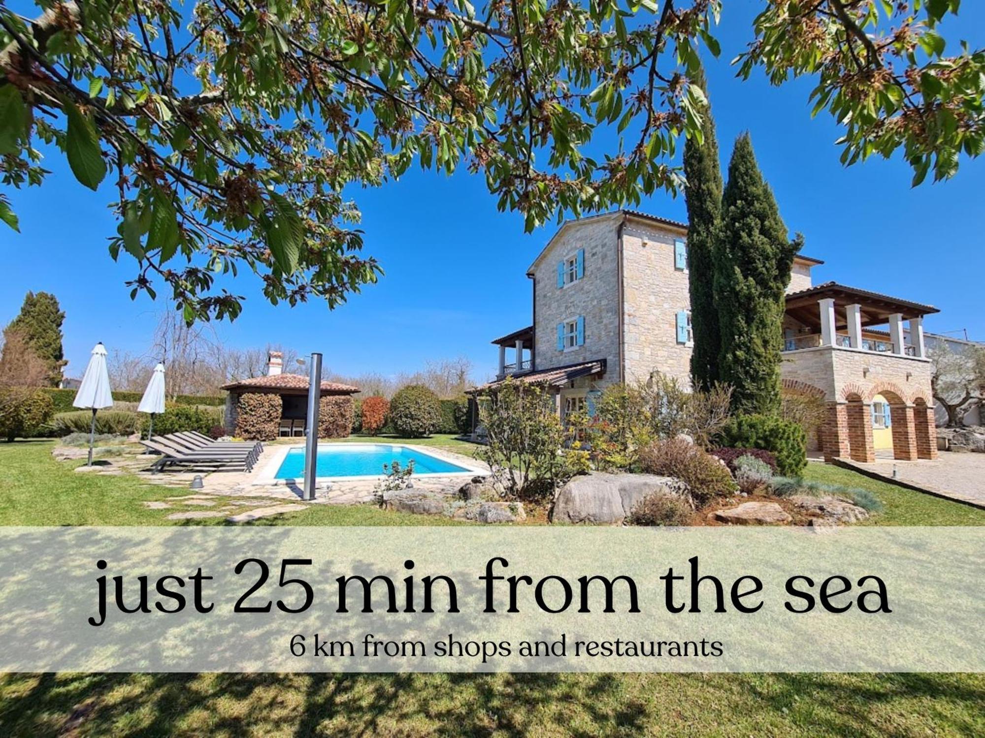 Villa Paolina With Hot Tub Višnjan Exteriör bild
